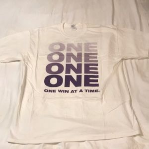 Men’s lakers shirt